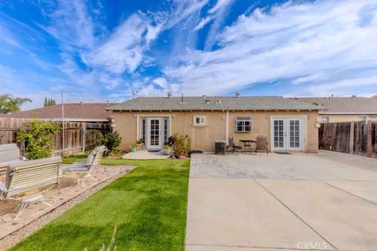 Single-family house For Sale in 247, North Pageant Street, Anaheim, California