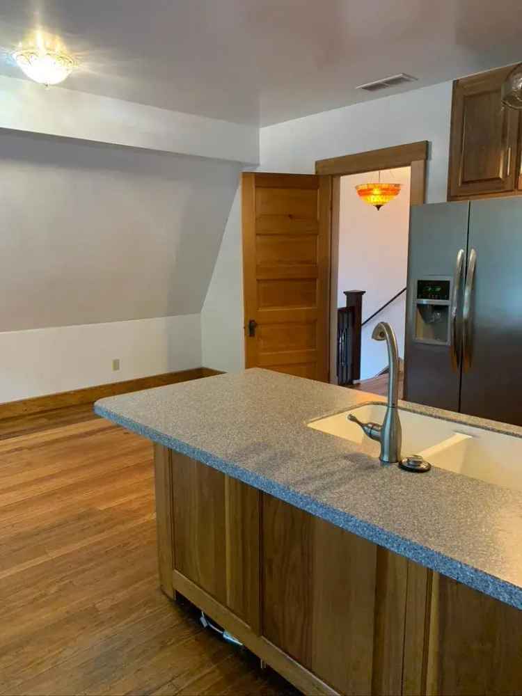 Apartment Unit for Rent