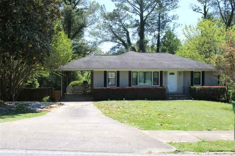 Single-family house For Sale in Atlanta, Georgia