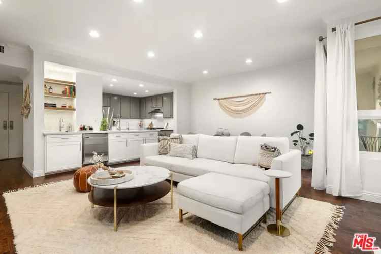 Condo For Sale in 12115, San Vicente Boulevard, Santa Monica, California