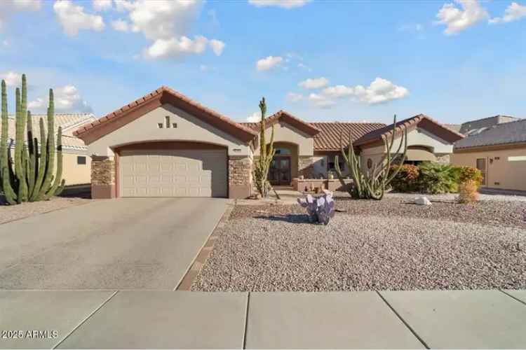 Single-family house For Sale in 15820, West Falcon Ridge Drive, Sun City West, Arizona