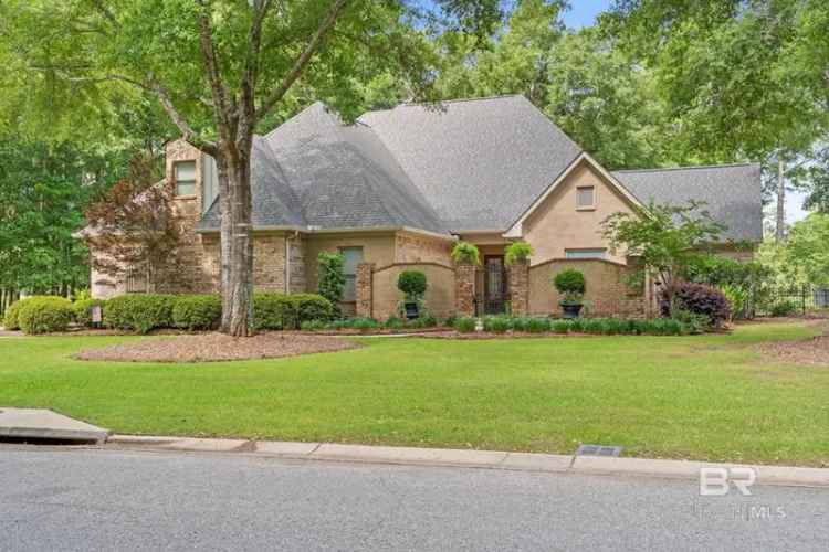 Single-family house For Sale in Fairhope, Alabama