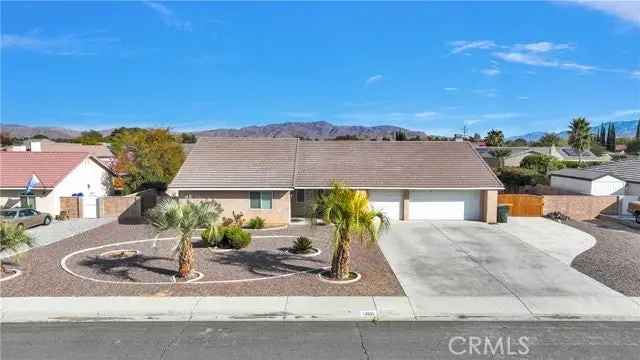 Single-family house For Sale in Apple Valley, California