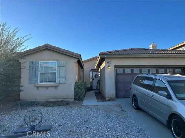 Single-family house For Sale in Victorville, California