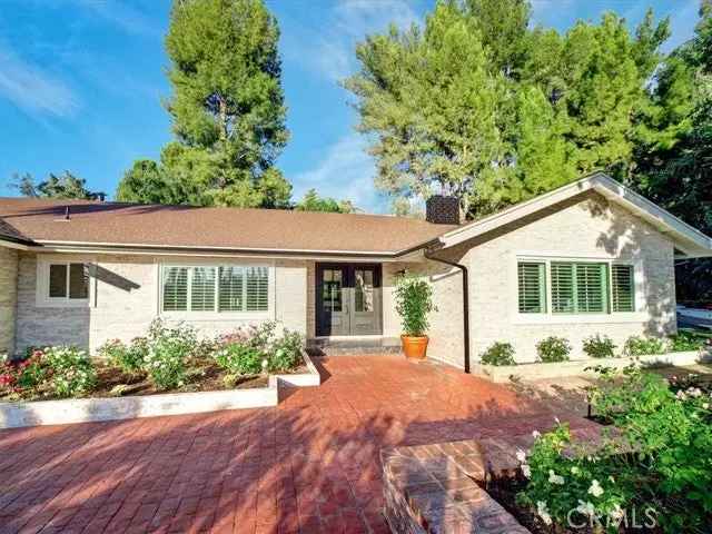 Single-family house For Sale in 4732, Del Moreno Drive, Los Angeles, California