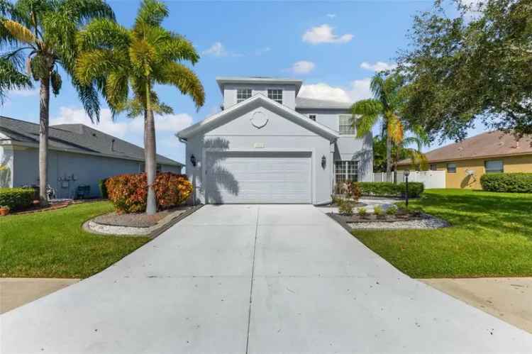 Single-family house For Sale in 6312, 67th Street East, Bradenton, Florida