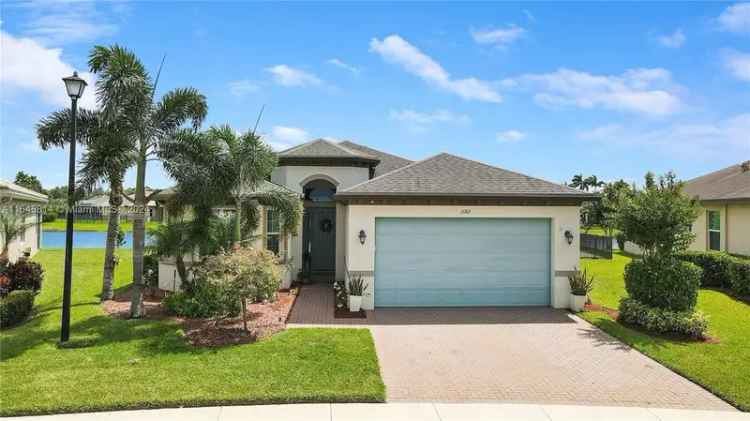 Single-family house For Sale in 11265, Southwest Lake Park Drive, Port Saint Lucie, Florida