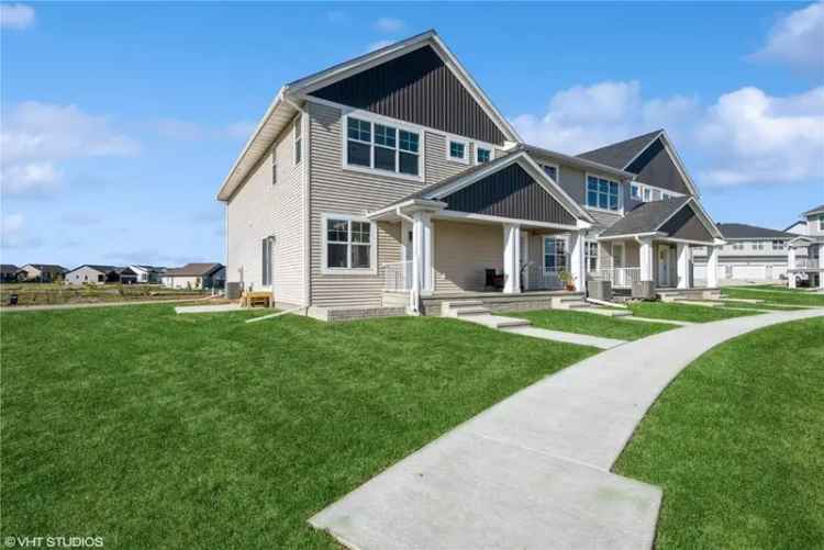 Condo For Sale in Marion, Iowa