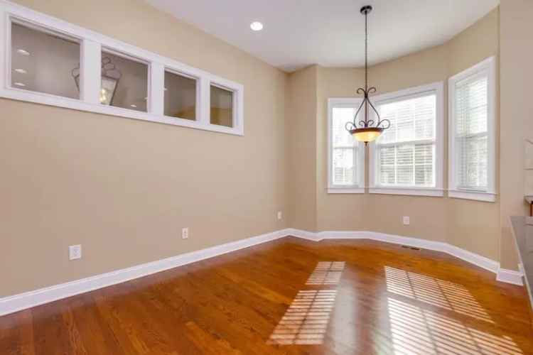 Condo For Sale in Atlanta, Georgia