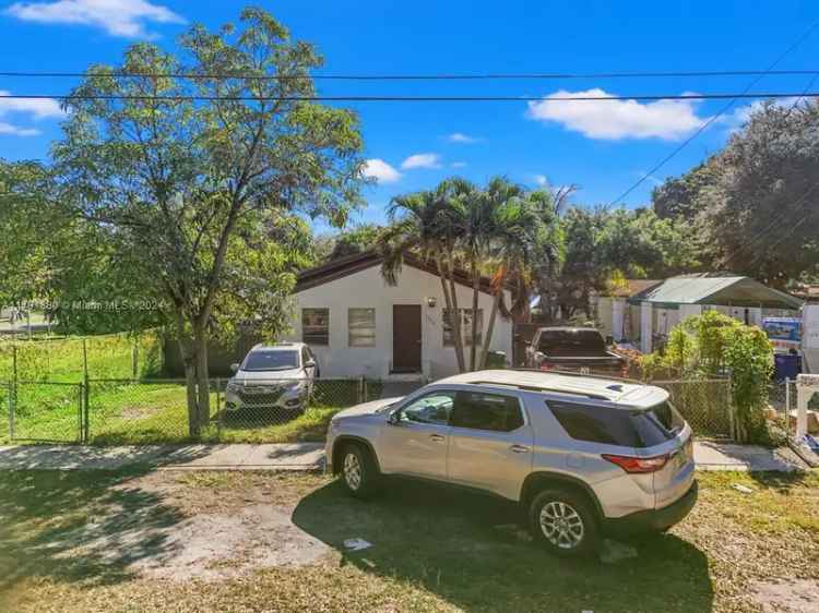 Single-family house For Sale in 1304, Northwest 43rd Street, Miami, Florida