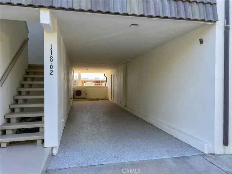 Condo For Sale in 11862, Starfish Lane, California