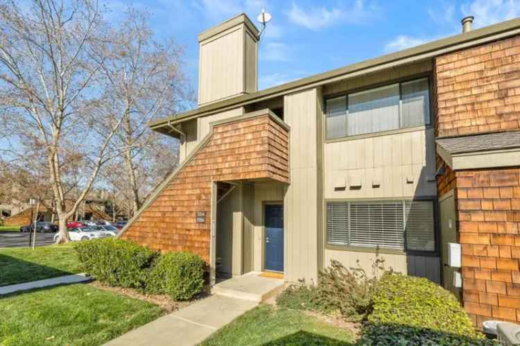 Condo For Sale in 2206, La Terrace Circle, San Jose, California