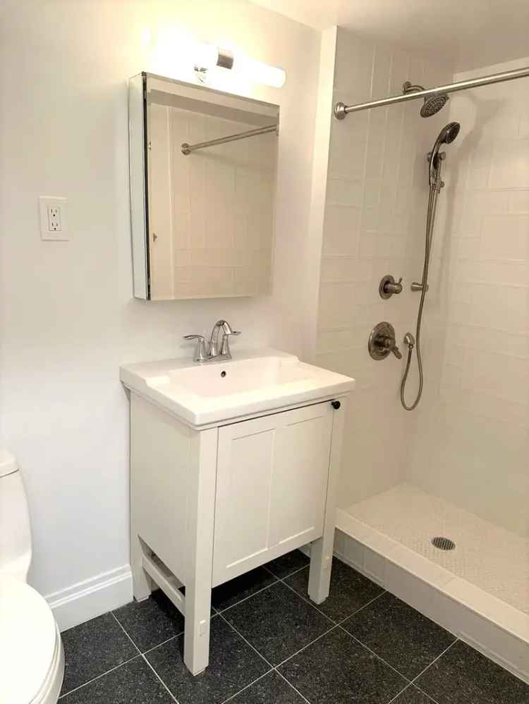 Studio Apartment for Rent Near Central Park