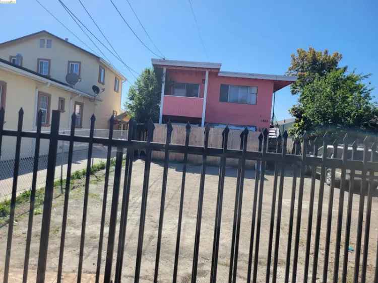 Multi-family house For Sale in 1800, 74th Avenue, Oakland, California