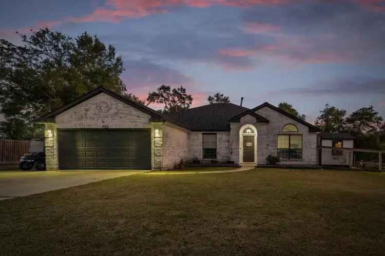 Single-family house For Sale in Texas