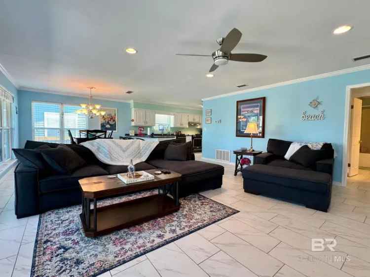 Single-family house For Sale in Gulf Shores, Alabama