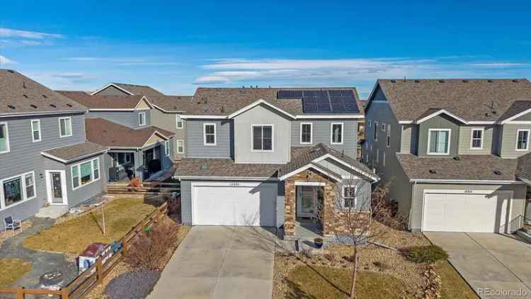 Single-family house For Sale in Arvada, Colorado