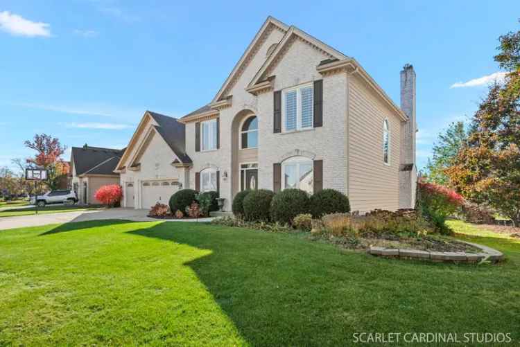 Single-family house For Sale in 2511, Saddlebrook Drive, Naperville, Illinois