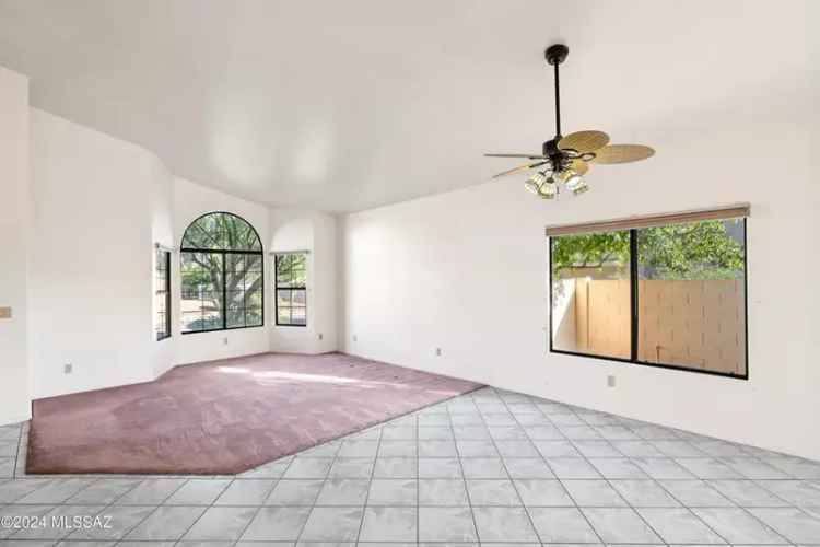 Single-family house For Sale in Oro Valley, Arizona