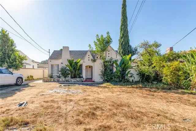 Single-family house For Sale in Glendale, California