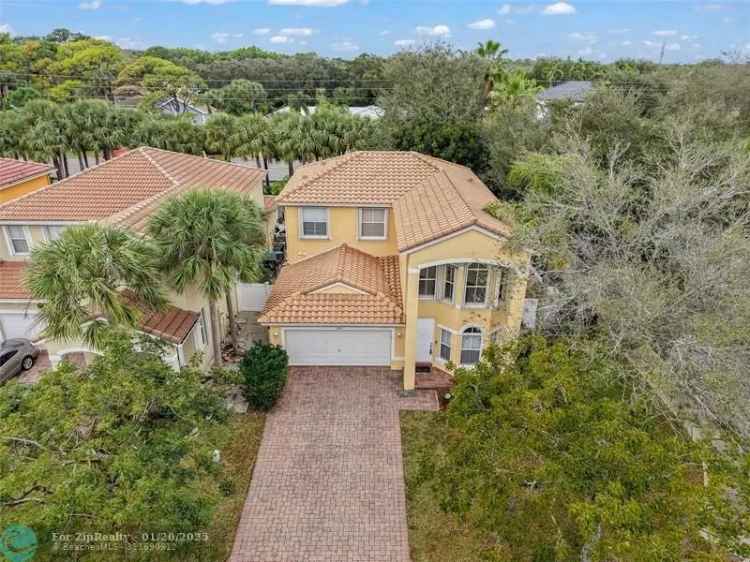 Single-family house For Sale in Delray Beach, Florida