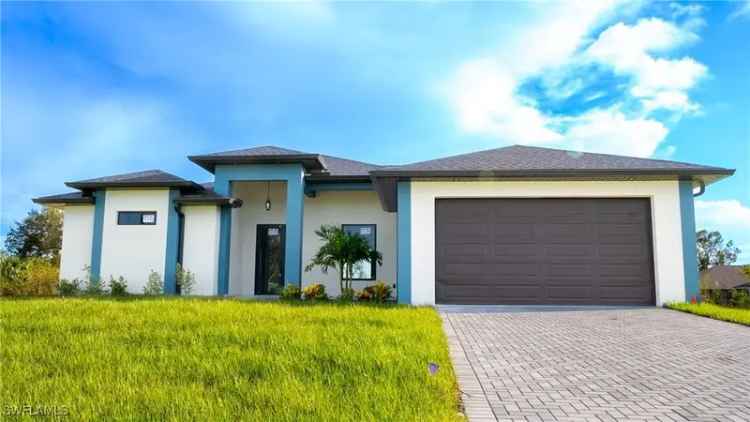 Single-family house For Sale in 2134, Northeast 27th Terrace, Cape Coral, Florida