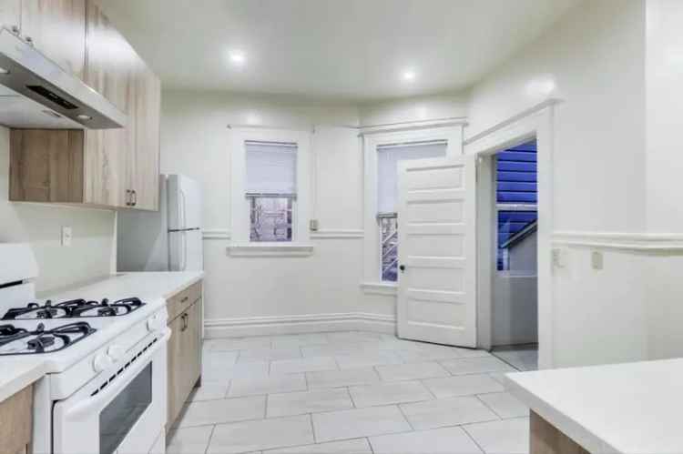 Condo For Sale in 2128, Larkin Street, San Francisco, California