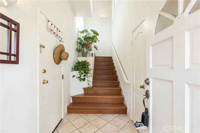 Single-family house For Sale in 11056, Portobelo Drive, San Diego, California