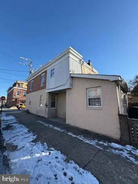 House For Sale in 1028, Chestnut Street, Wilmington, Delaware