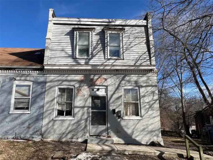 Multi-family house For Sale in 715, Caroline Street, Belleville, Illinois