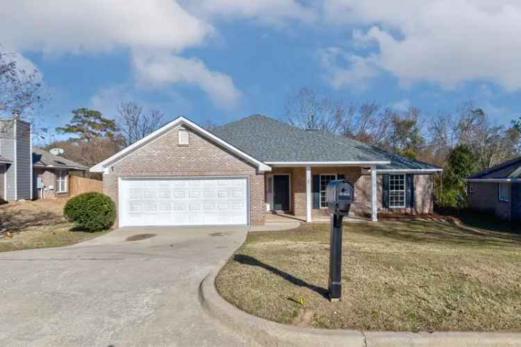 House For Sale in 50, Brentwood Drive, Phenix City, Alabama