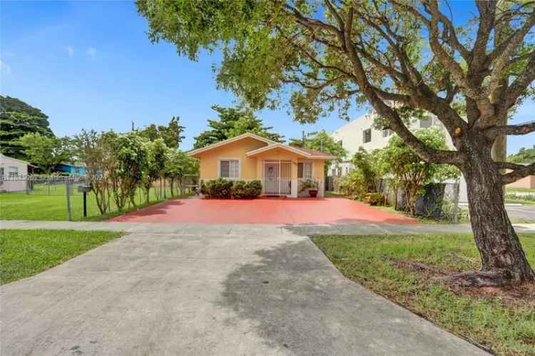 Single-family house For Sale in 1996, Northwest 50th Street, Miami, Florida