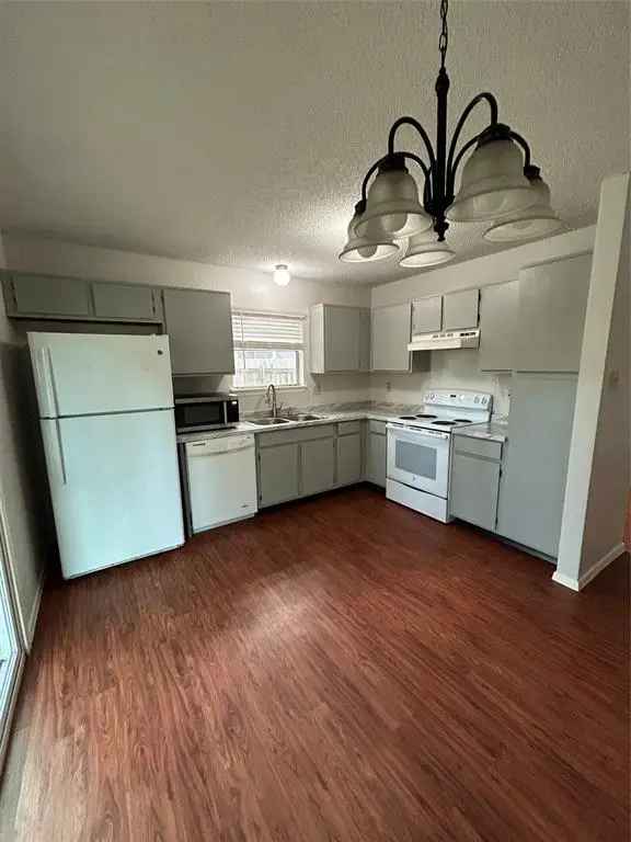 Duplex For Rent in Austin, Texas