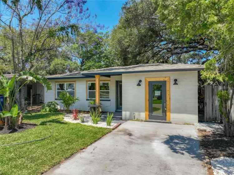 Single-family house For Sale in 4629, 26th Avenue South, Saint Petersburg, Florida