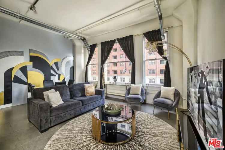 Condo For Sale in 939, South Broadway, Los Angeles, California