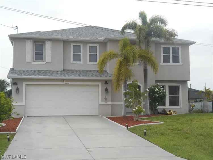 Single-family house For Sale in 2422, Northwest 19th Place, Cape Coral, Florida