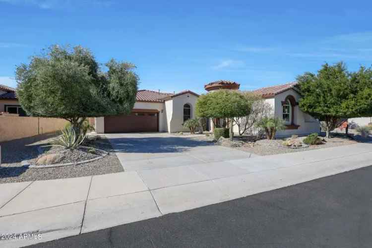 Single-family house For Sale in 16898, South 176th Avenue, Goodyear, Arizona