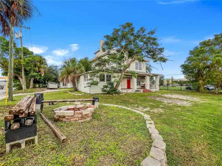 Multi-family house For Sale in 408, 5th Street West, Bradenton, Florida