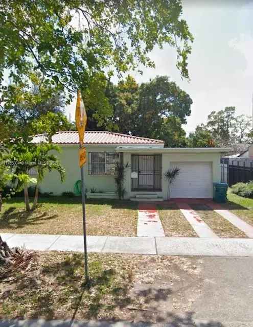 Single-family house For Sale in 4060, Southwest 6th Street, Coral Gables, Florida