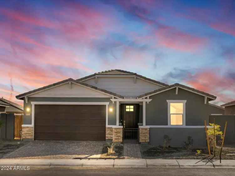 Single-family house For Sale in 4657, North 177th Lane, Goodyear, Arizona