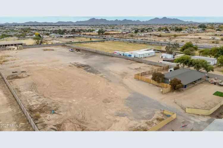 Single-family house For Sale in 1461, West Ocotillo Road, San Tan Valley, Arizona