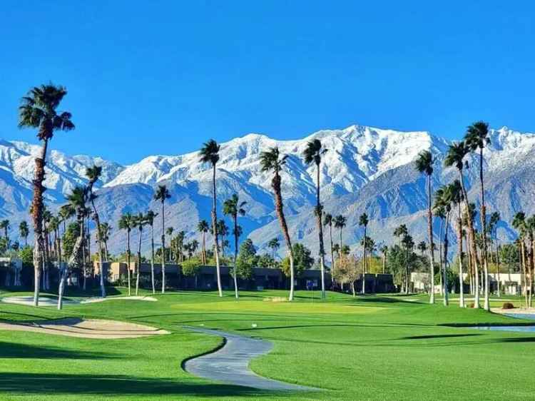 Condo For Sale in Cathedral City, California