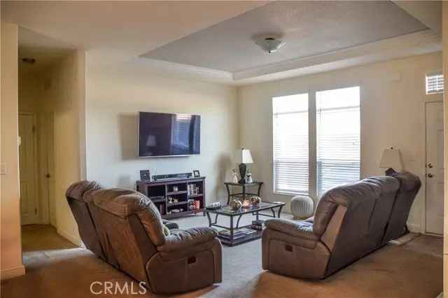 Single-family house For Sale in Tustin, California