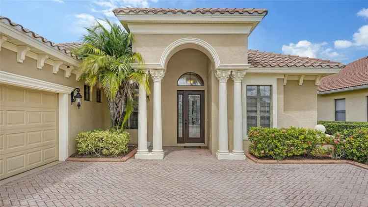 Single-family house For Sale in Florida