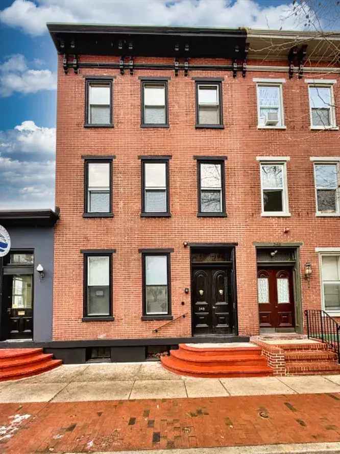 Renovated 2-Bedroom Apartment in Historic Bordentown City