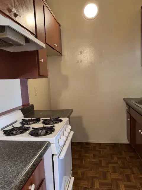 1 Bedroom Apartment Unit for Rent Near North Hollywood