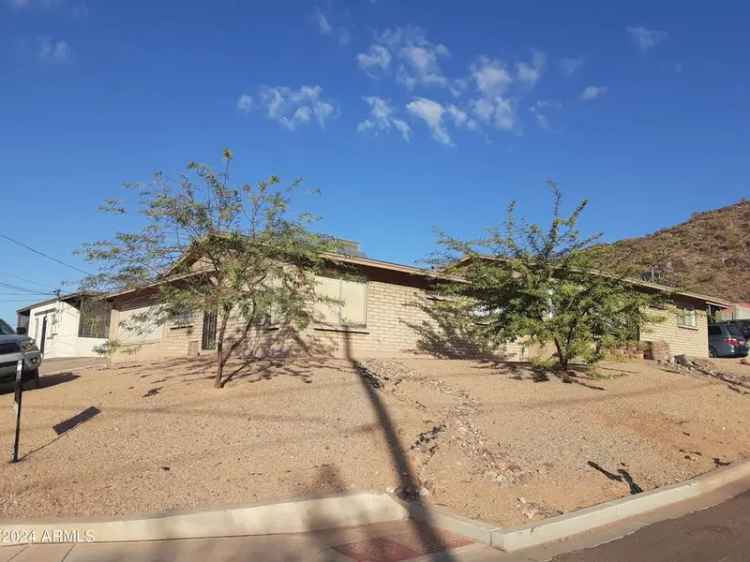 Single-family house For Sale in 1502, West Shangri La Road, Phoenix, Arizona