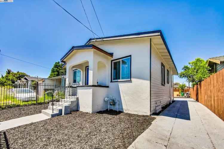 Single-family house For Sale in 1141, Seminary Avenue, Oakland, California