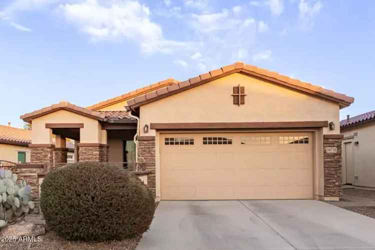 Single-family house For Sale in 16711, South 178th Drive, Goodyear, Arizona