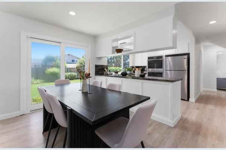 Single-family house For Sale in 133, Seaborg Place, Santa Cruz, California